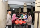 Warga-Antusias-Ikut-Sahur-Bareng-Polisi-yang-Digelar-Polres-Kediri-Kota