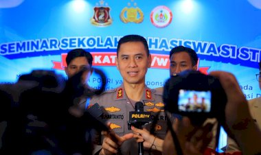 Transformasi-Polri-di-Era-4.0:-Responsivitas,-Inovasi,-dan-Kepercayaan-Publik