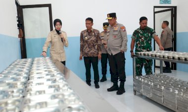Kapolda-Jatim-Resmikan-SPPG-Polres-Bojonegoro,-Dukung-Program-Nasional-MBG