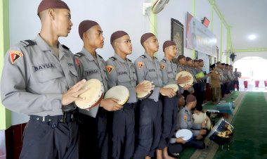 Teladani-Akhlak-Rasulullah,-SPN-Polda-Jatim-Gelar-Peringatan-Maulid-Nabi