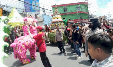 Polsek-Krian-Amankan-Kirab-Budaya-Sedekah-Bumi-Perayaan-Kongco-Kong-Tek-Cun-Ong