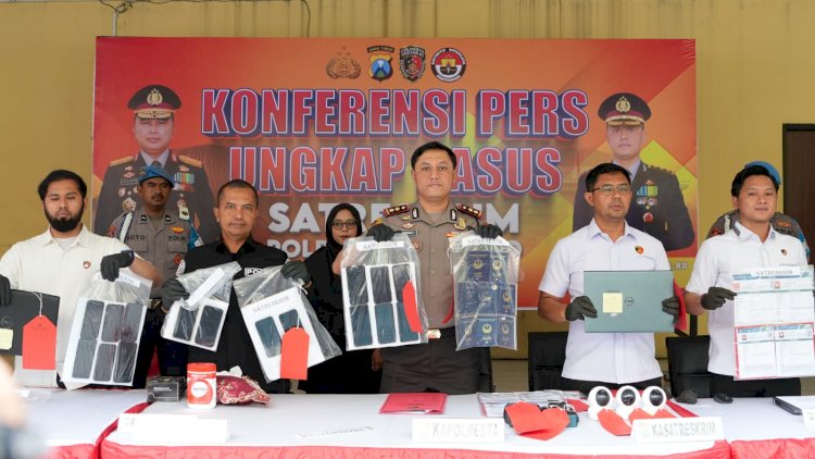Polresta-Sidoarjo-Ungkap-Penipuan-Online-Libatkan-WNA-Vietnam