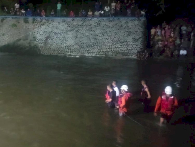 Sinergitas Polres Blitar, TNI, dan BPBD Berhasil Evakuasi Korban Tenggelam di Dam Sungai Berut Jatinom